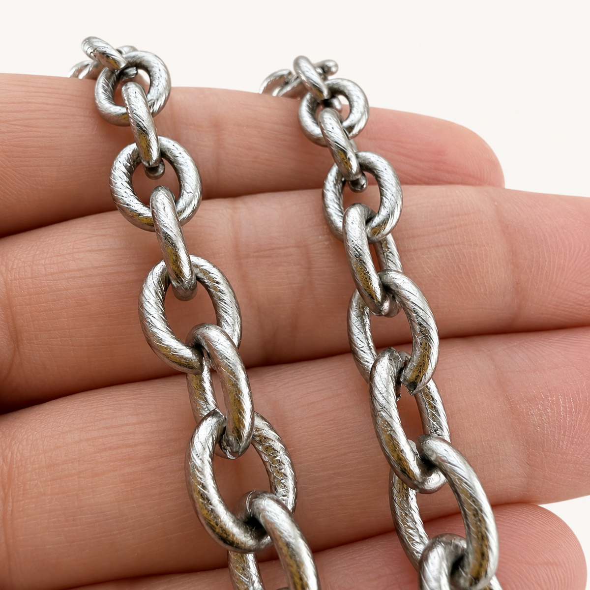 Chunky Heavy Duty Textured Chain – 10.5x7.5mm