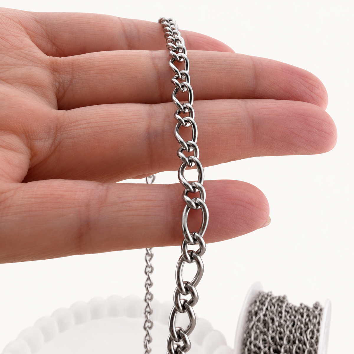 Modern Figaro Chain – 6–9mm (By the Foot)