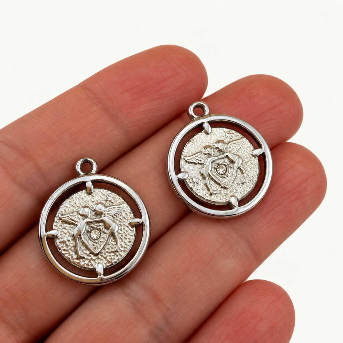 Double Angel Medallion Pendant – 23.5mm