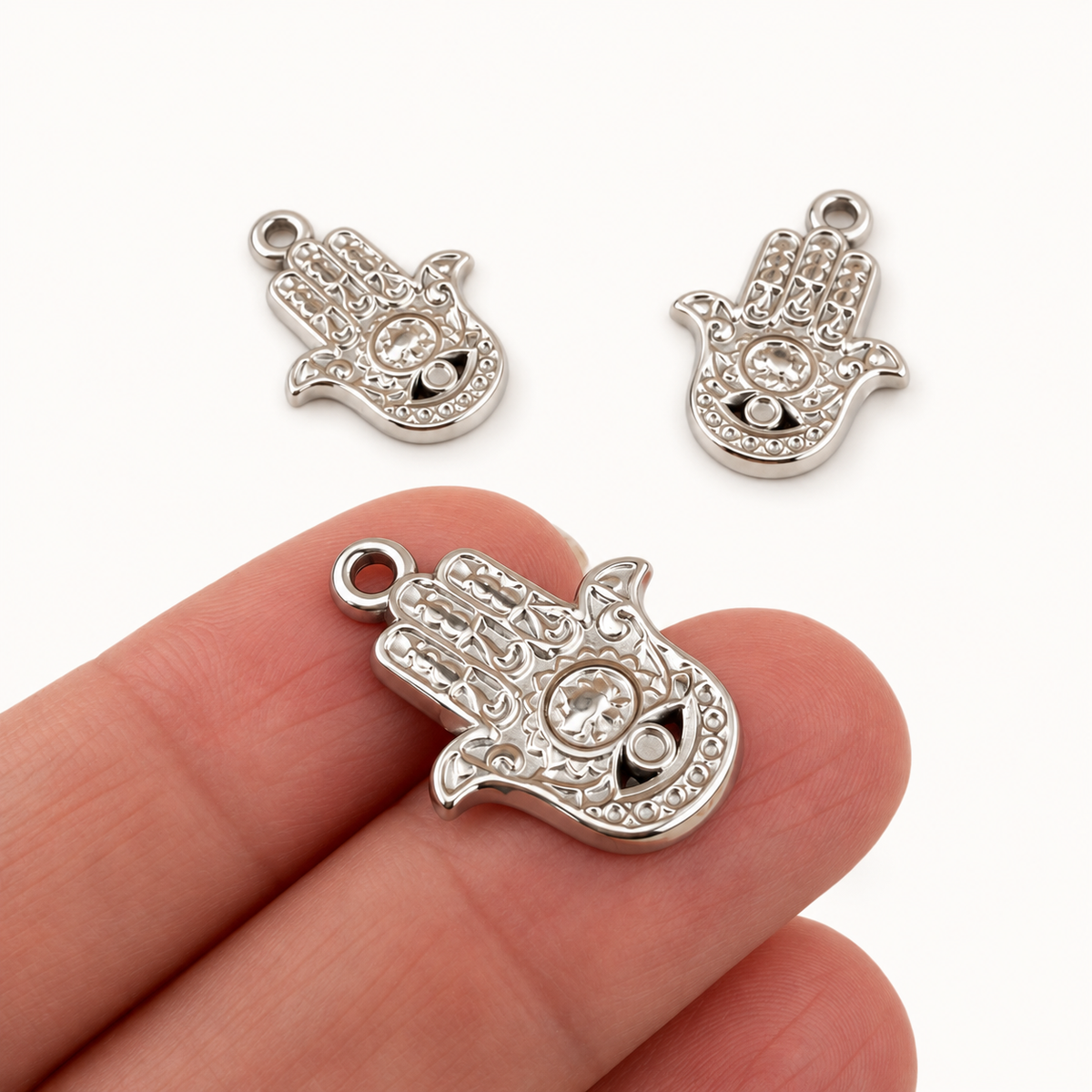 Hamsa Hand Charm – 24mm