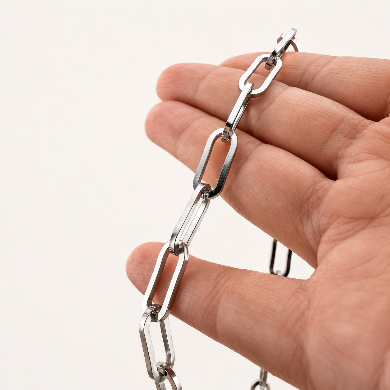 18mm Enlongated Paperclip Chain