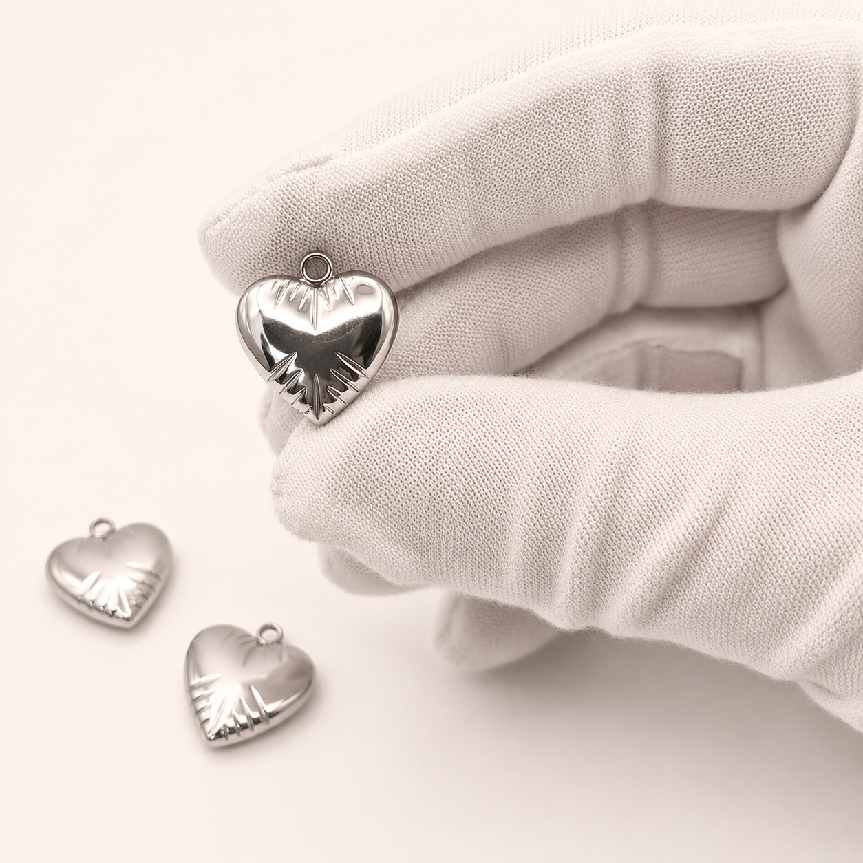 Amore Heart Pendant - 17x16mm