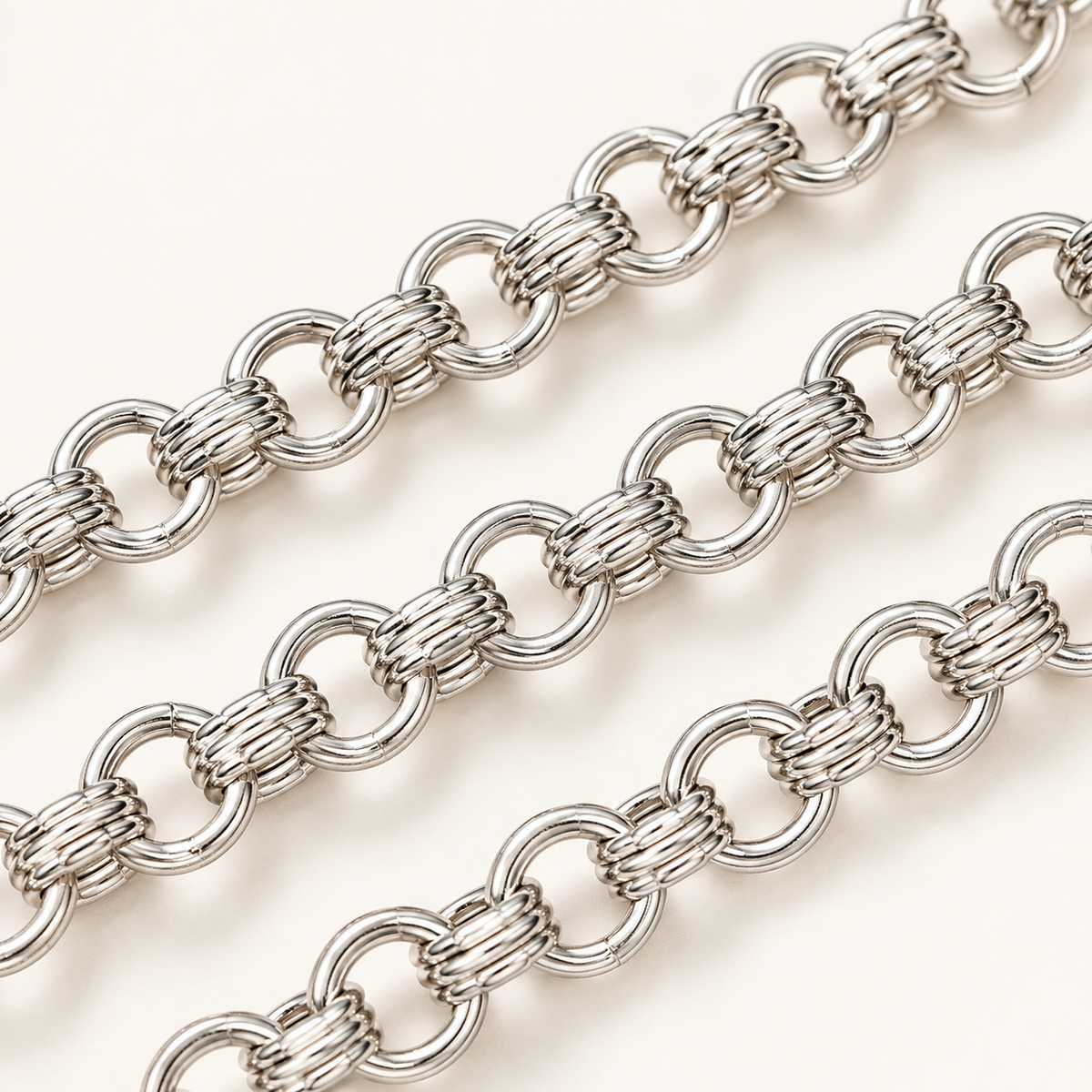 Double-Link Rolo Chain – 4mm (By the Foot)