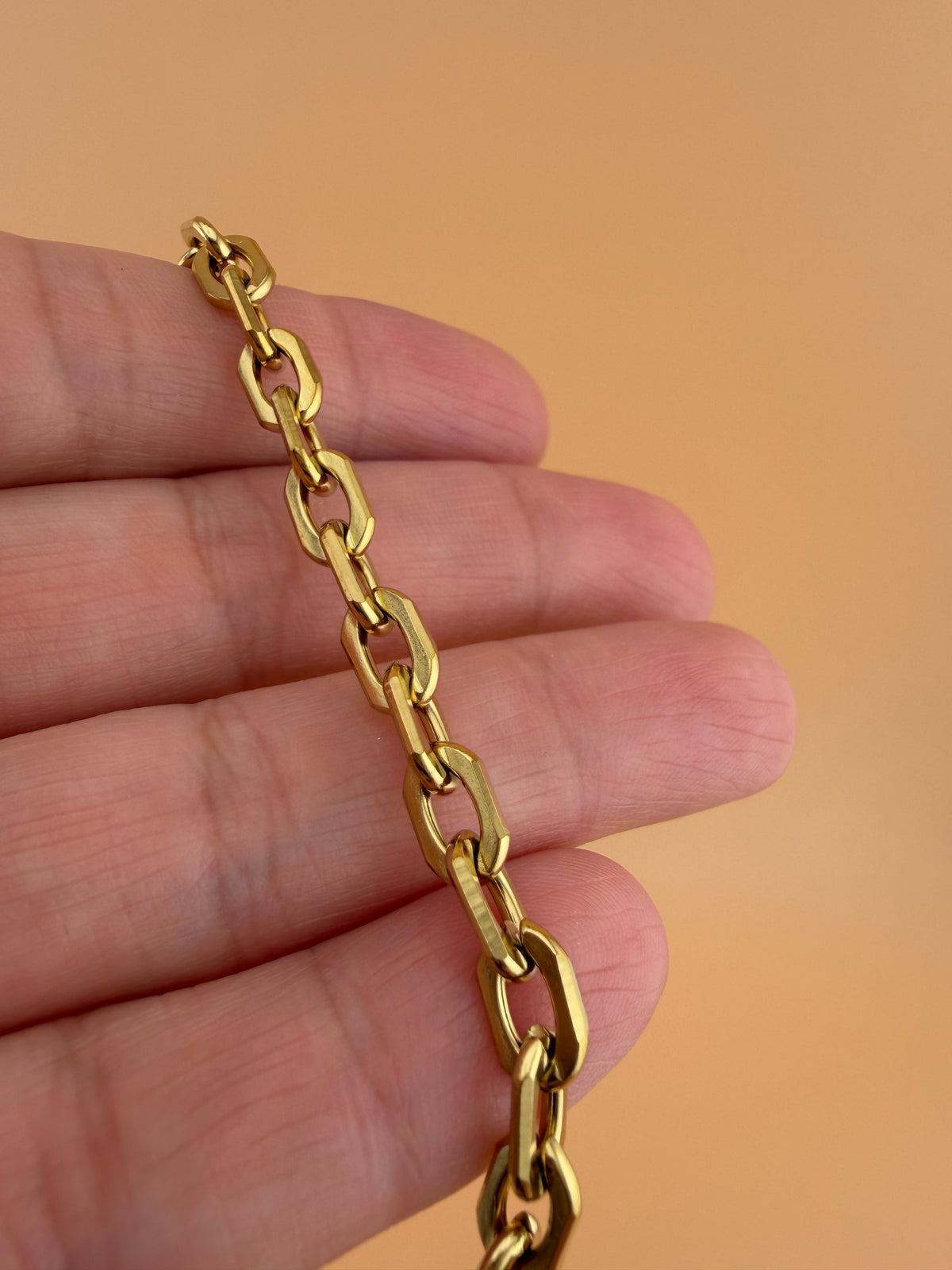 18k Gold Modern Cable Chain - 8.5x5.5mm (By the Foot)