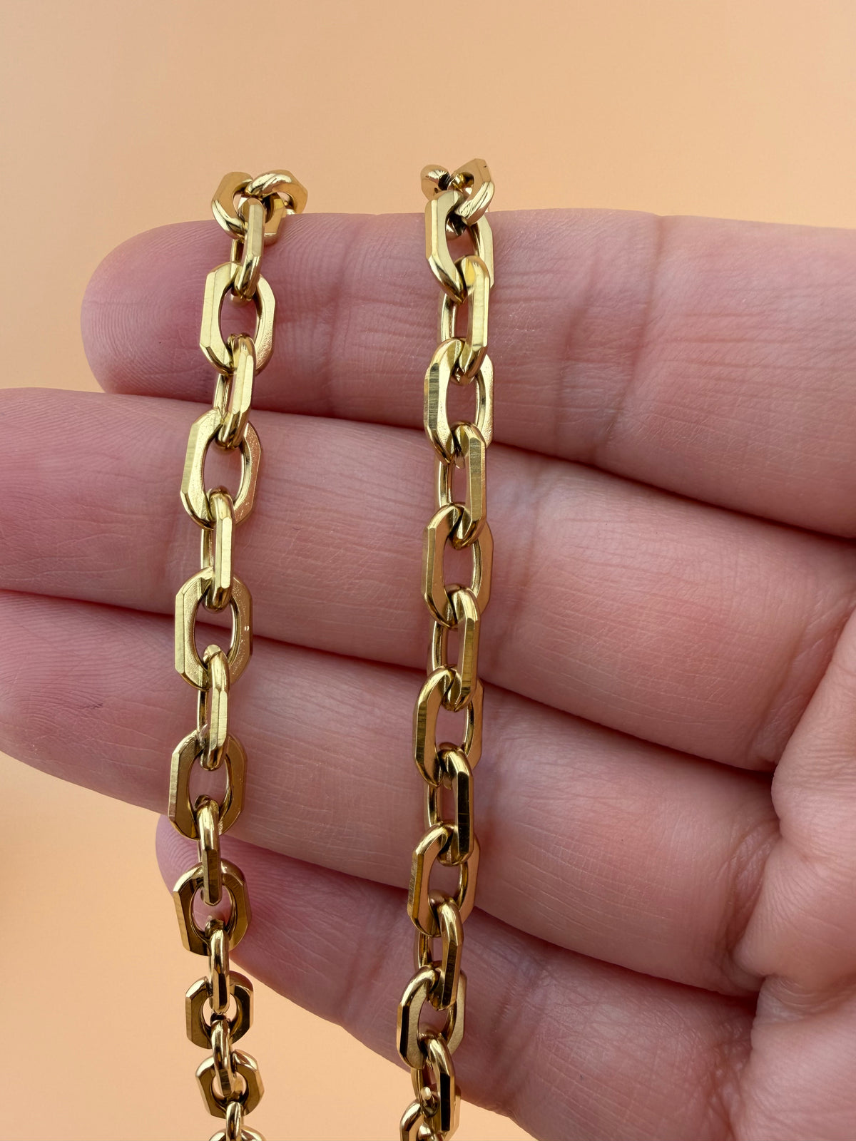 18k Gold Modern Cable Chain - 8.5x5.5mm (By the Foot)